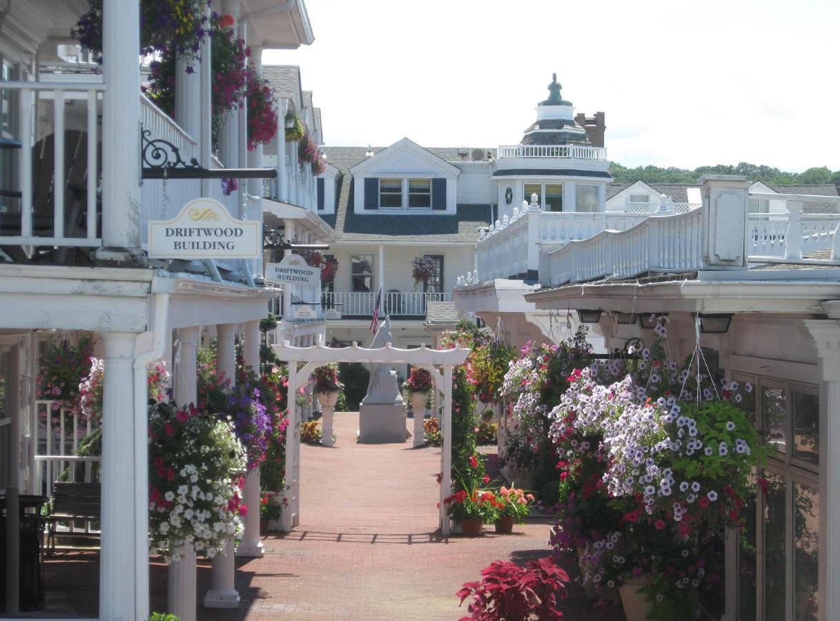 Danfords Hotel & Marina Порт Джеферсън Екстериор снимка