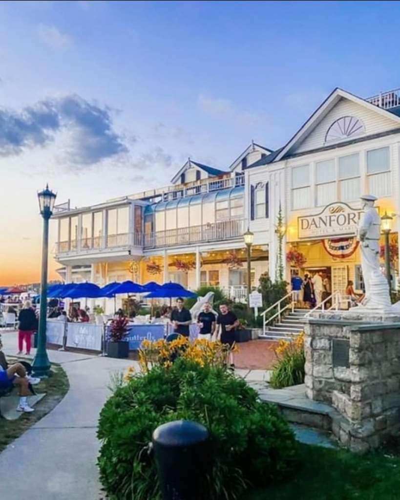 Danfords Hotel & Marina Порт Джеферсън Екстериор снимка